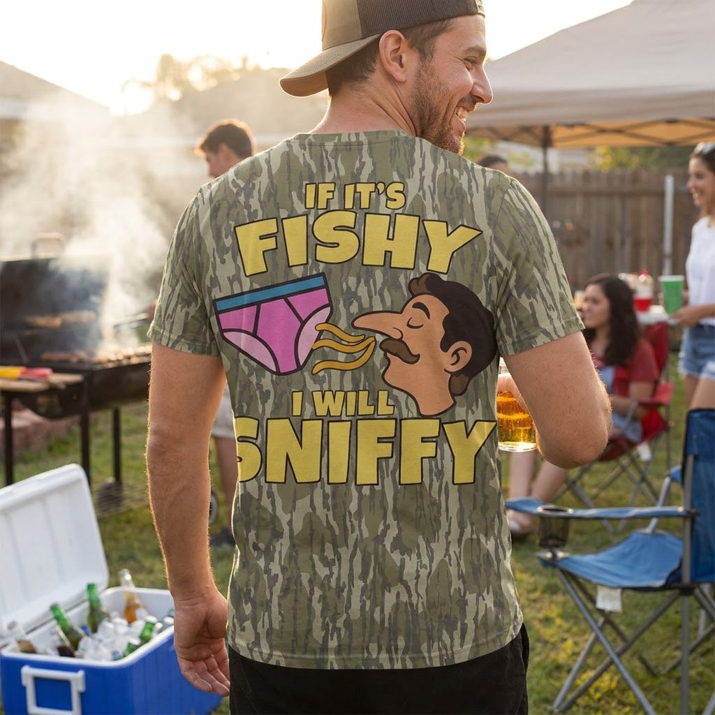 "If It's Fishy I Will Sniffy" Funny Retro Humor Camo T-Shirt